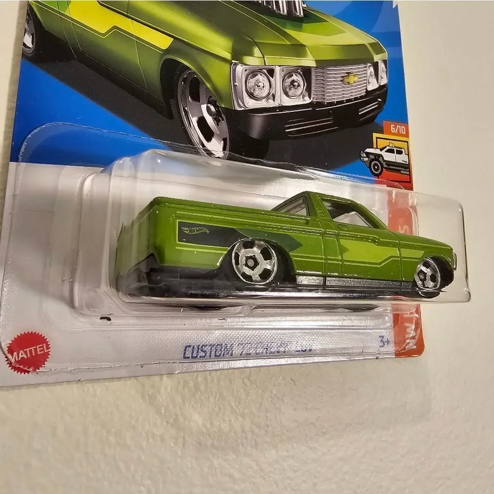 Hot Wheels Custom 1972 Chevy LUV Pick Up Truck Hotwheels Chevrolet New 2024